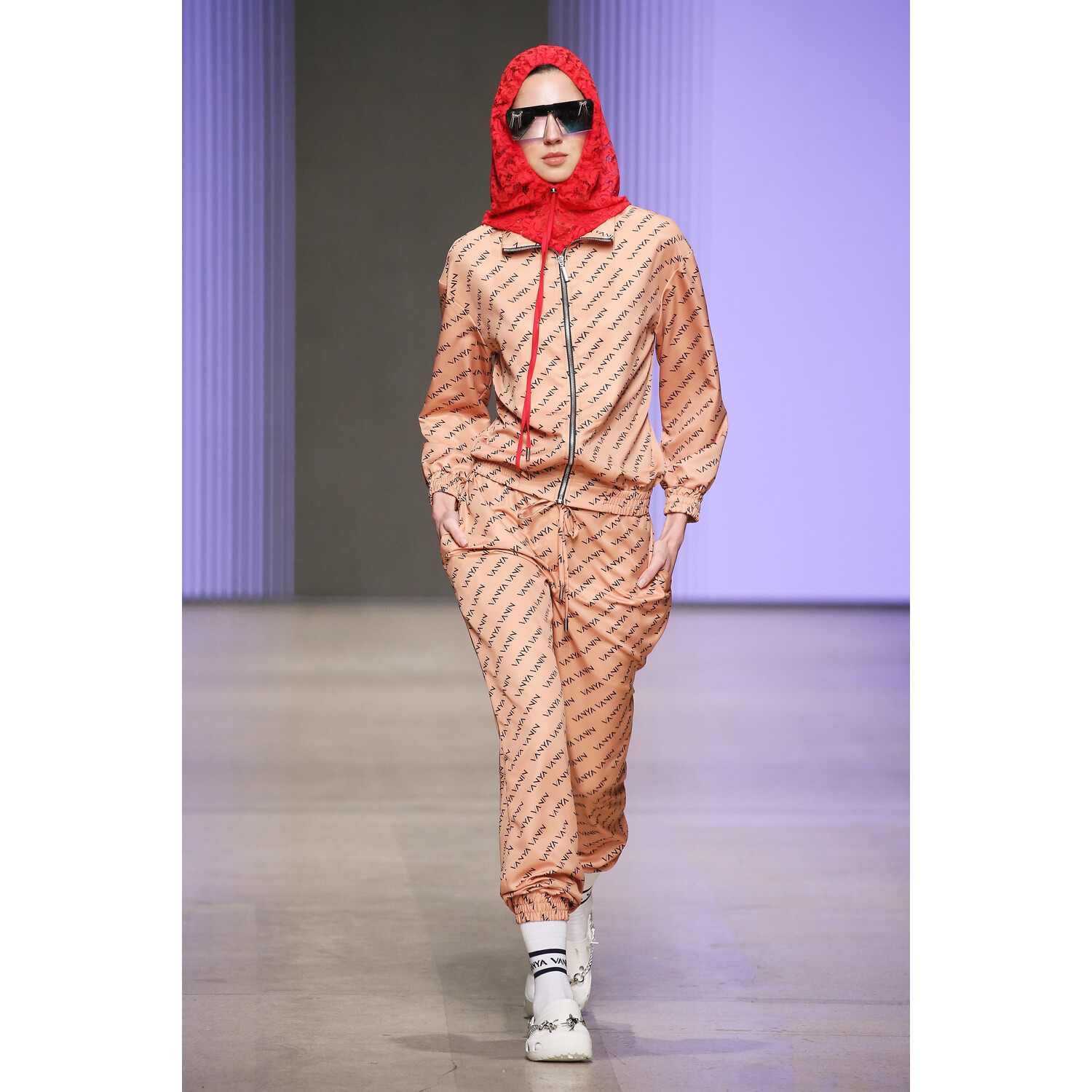 Фото Vanya Vanin Spring 2019 Ready-to-Wear / Ваня Ванин весна-лето 2019 / Неделя моды: Москва